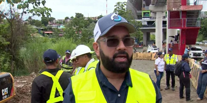Operativo de reparación de fugas de agua del IDAAN en Arraiján