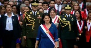 Keiko Fujimori asume la presidencia de Perú