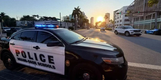 Policía de Florida en operativo contra la trata de personas