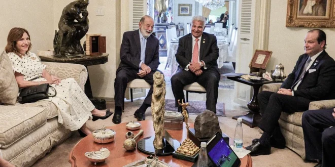 Reunión de negocios entre el presidente José Raúl Mulino y el empresario multimillonario Carlos Slim