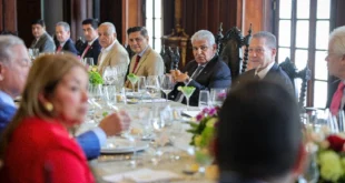 Presidente José Raúl Mulino en reunión con bancadas de la Asamblea Nacional de Panamá