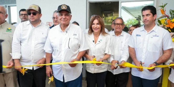 Presidente Mulino durante la inauguración de la Tienda del Pueblo en Río Hato