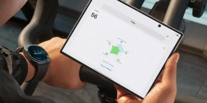 Galaxy Watch Ultra2 mostrando la interfaz del asistente inteligente Gemini de Google en pantalla