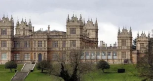 Fachada exterior de Mentmore Towers, la Mansión Wayne real en Buckinghamshire afectada por el deterioro estructural