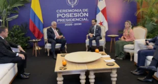 Reunión bilateral entre José Raúl Mulino y Abelardo de la Espriella en Cali discutiendo acuerdos energéticos y fronterizos.