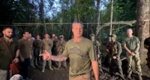 Pete Hegseth durante su discurso en la Escuela de la Selva en Panamá anunciando operaciones militares