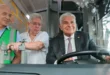 Presidente Mulino inspeccionando los nuevos buses eléctricos en el Casco Antiguo de Panamá