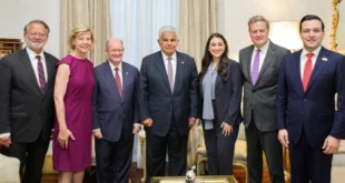 El Presidente de Panamá José Raúl Mulino reunido con la delegación oficial de congresistas y senadores de los Estados Unidos.