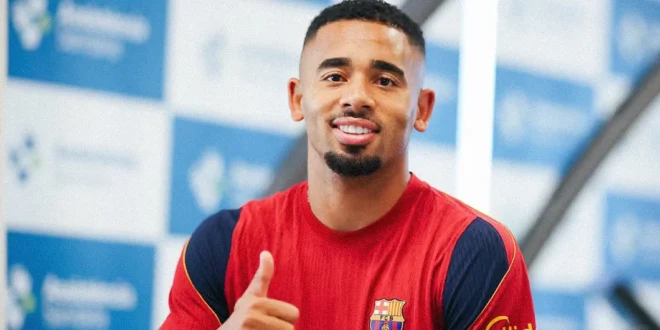 Fichaje de Gabriel Jesus por el FC Barcelona tras caerse la opción de Julián Álvarez