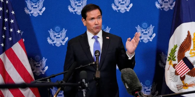 Secretario de Estado Marco Rubio durante una conferencia sobre la situación política en Venezuela