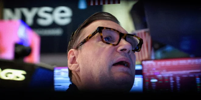 Wall Street cierra su primera semana con ganancias en un mes tras caída del petróleo