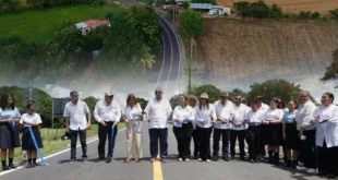 El presidente José Raúl Mulino durante la entrega de carreteras en el distrito de Alanje, provincia de Chiriquí.