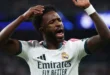 Vinicius lamentándose durante un partido de Liga con el Real Madrid