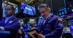 Wall Street cierra con ganancias impulsada por los resultados de SpaceX y otras empresas